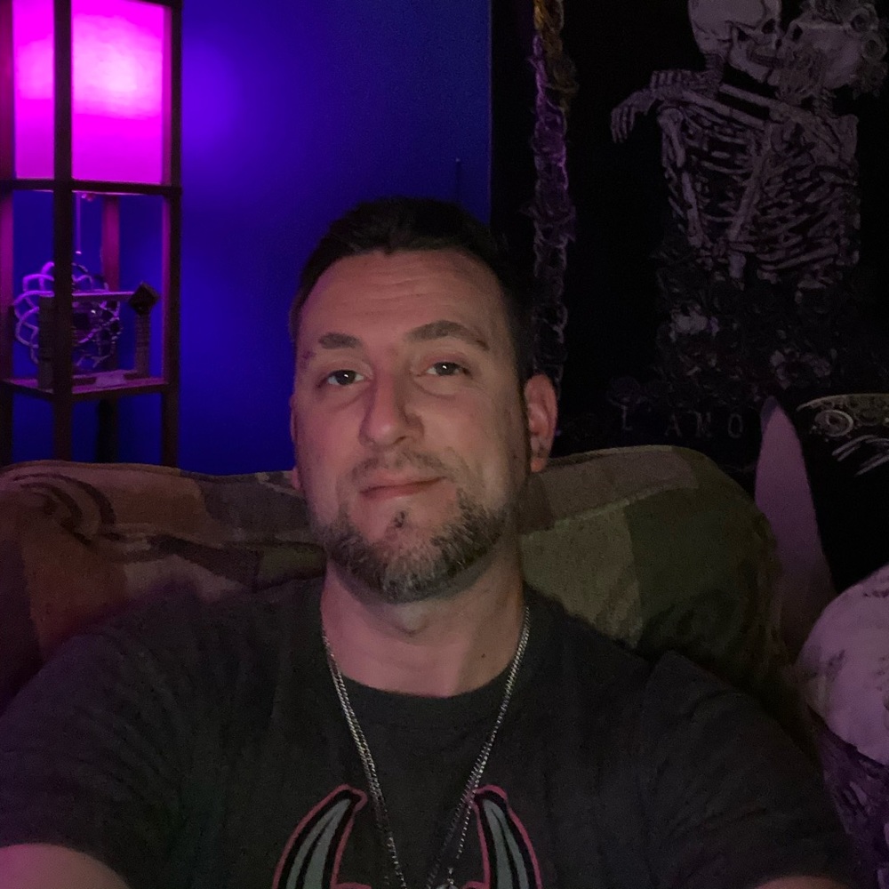 Meet your Posher, Eric